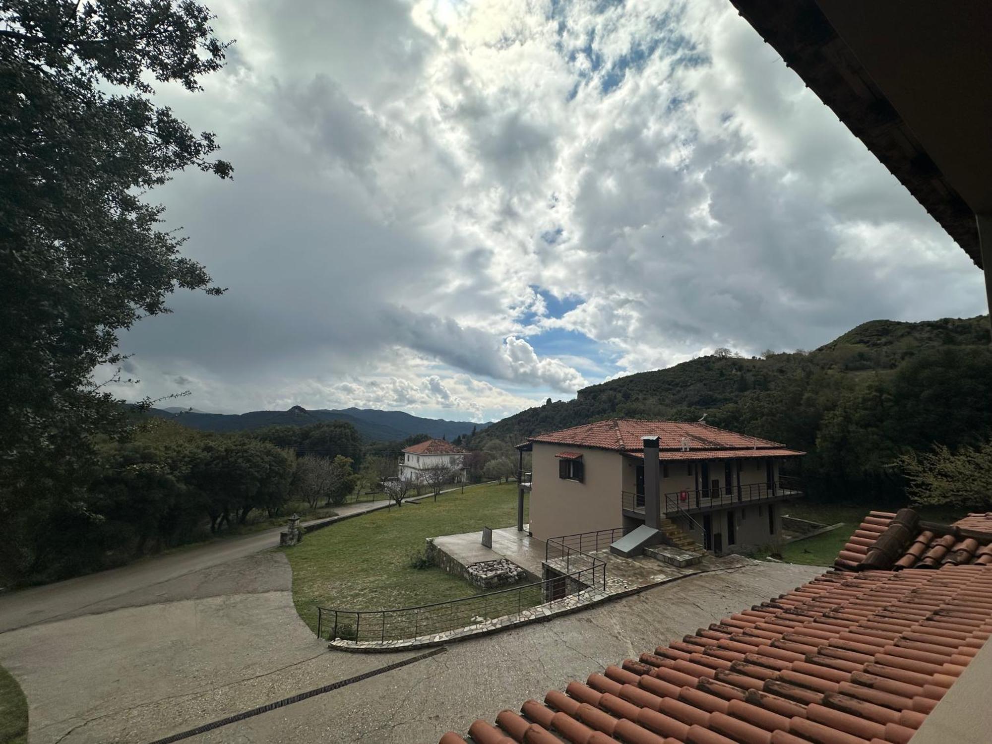 Tzoumerka Spirits Vourgareli Exterior foto